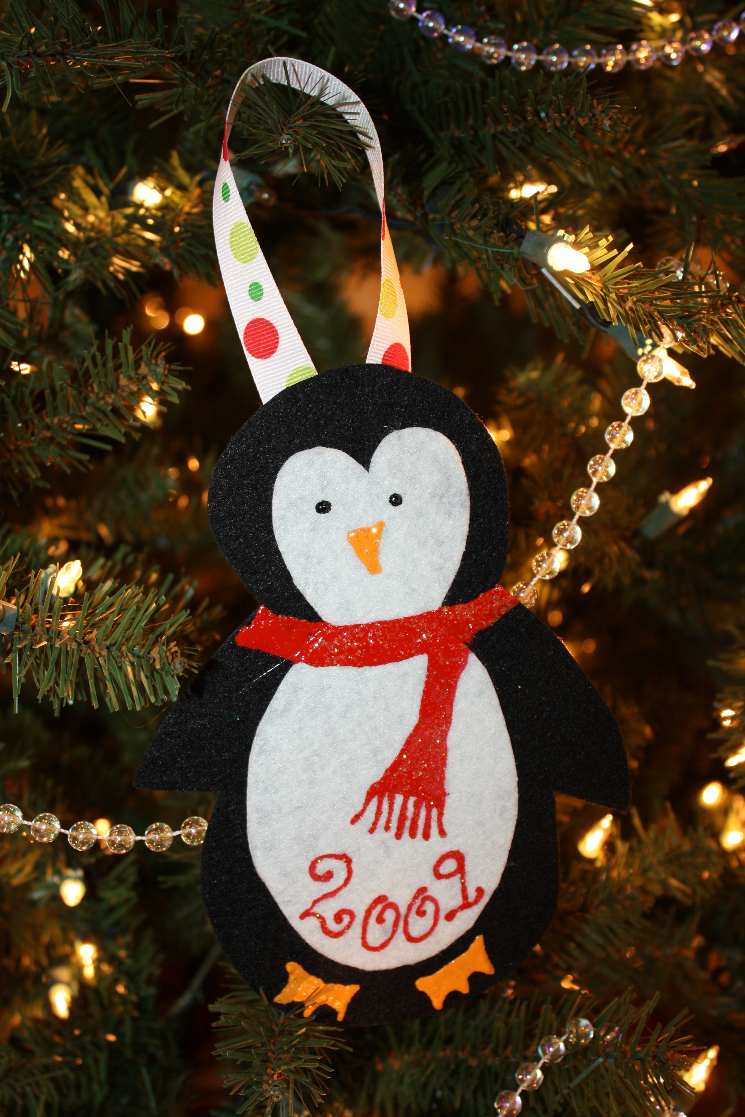 Christmas Crafts - Homemade Felt Ornaments - Happy Home Fairy