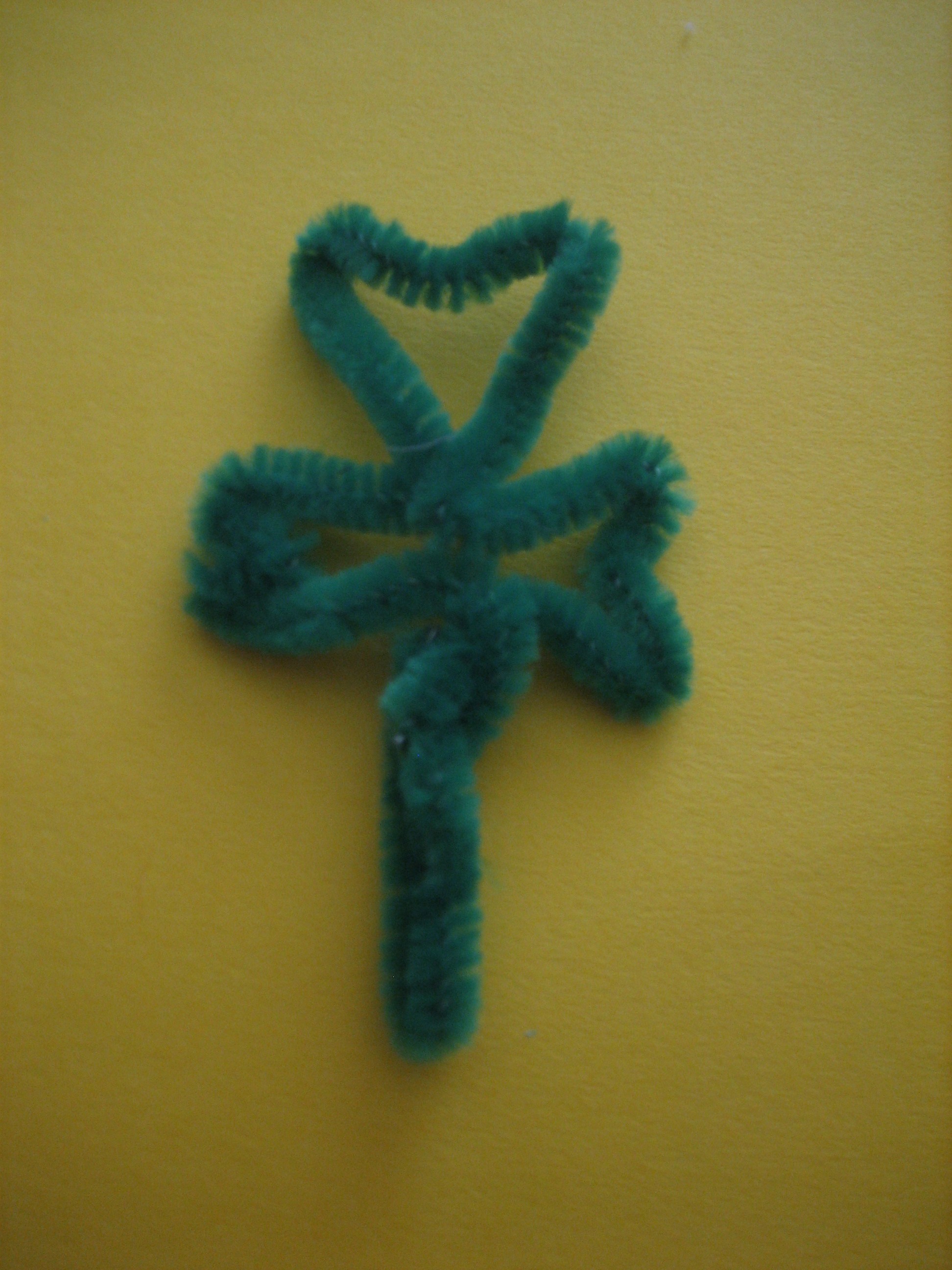 Shamrock Pipe Cleaner Magic - Happy Home Fairy