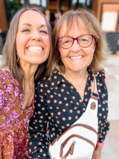 I love my mom.

That’s all. 

🩷🤎🩷