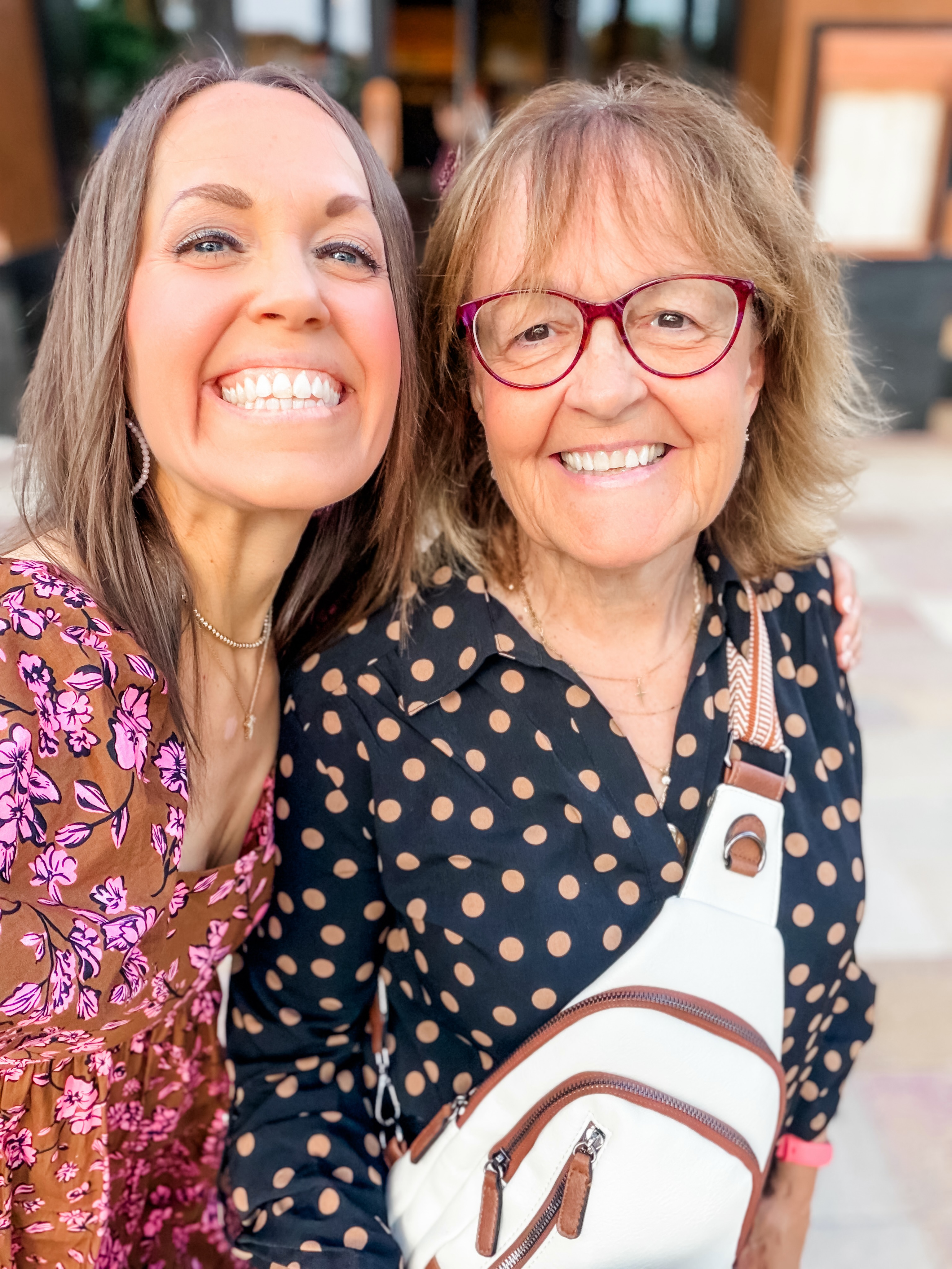 I love my mom.

That’s all. 

🩷🤎🩷